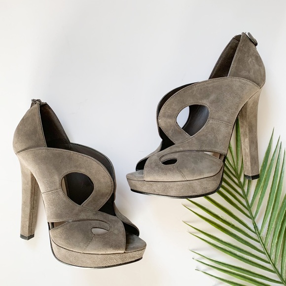 Bottega Veneta Shoes - BOTTEGA VENETA SUEDE CUTOUT Pumps